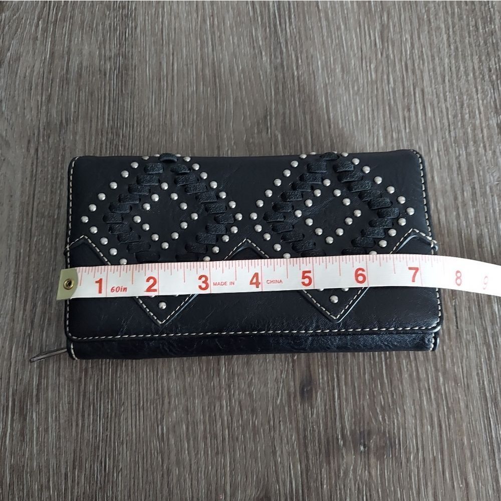 Trinity Ranch Leather Stitch Collection Wallet - Picture 7 of 8